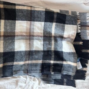 Old Navy Black and White Plaid Scarf